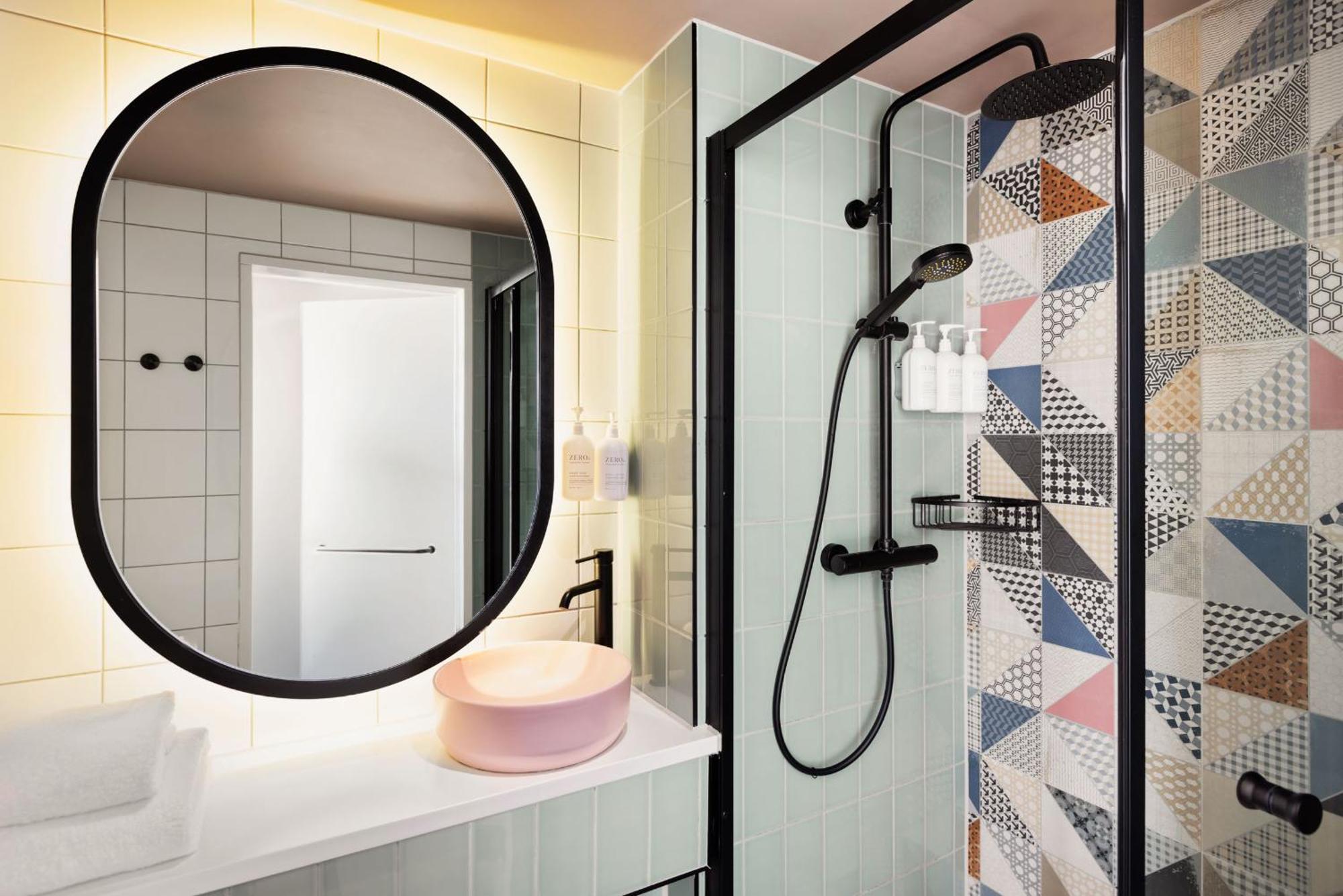Spark By Hilton London รอมฟอร์ด ภายนอก รูปภาพ