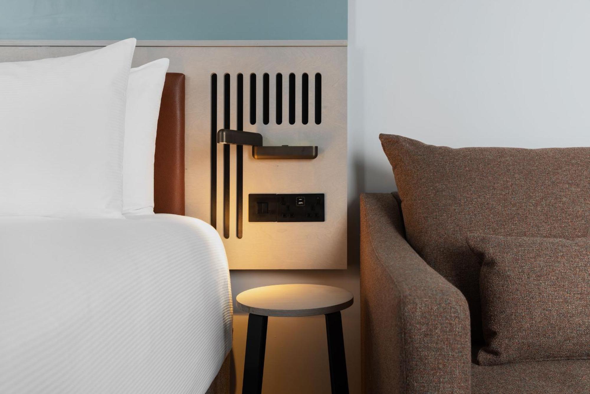 Spark By Hilton London รอมฟอร์ด ภายนอก รูปภาพ