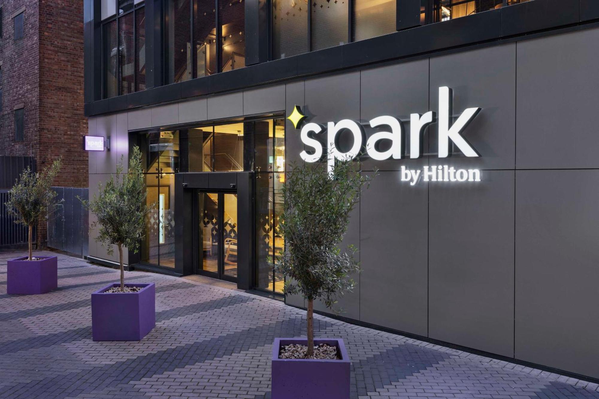 Spark By Hilton London รอมฟอร์ด ภายนอก รูปภาพ