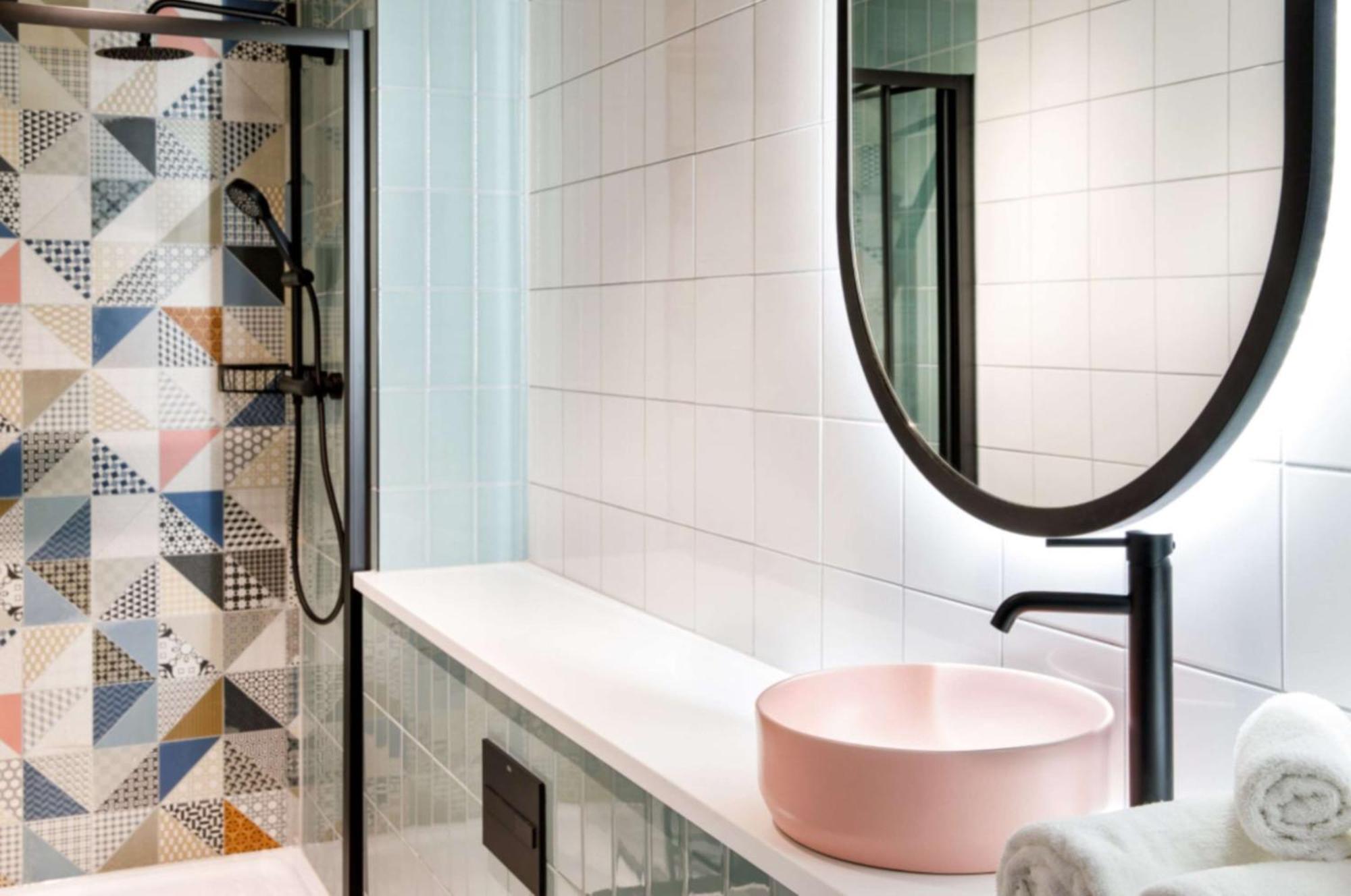 Spark By Hilton London รอมฟอร์ด ภายนอก รูปภาพ
