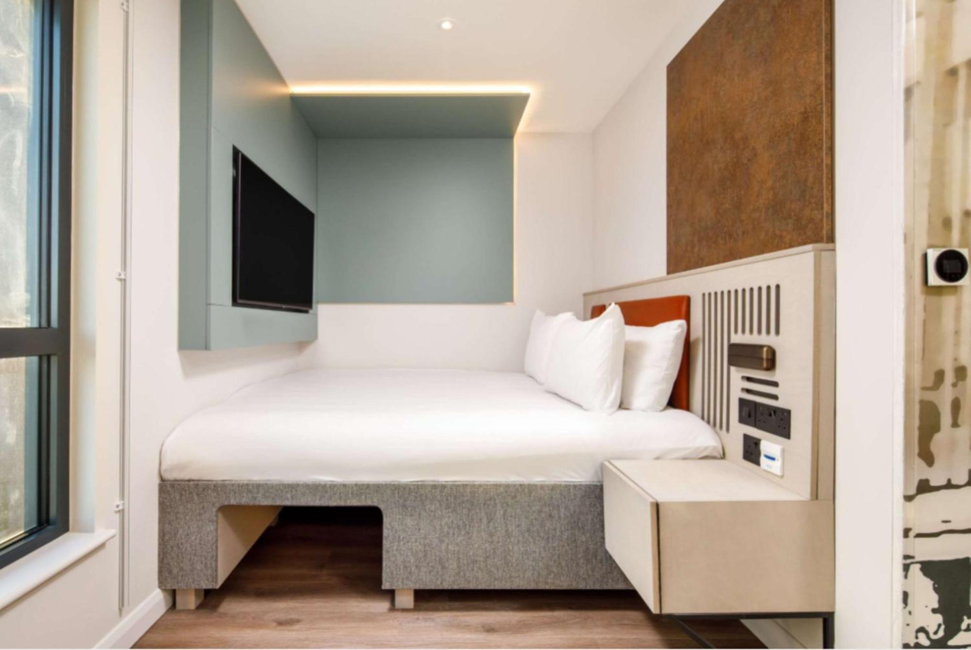 Spark By Hilton London รอมฟอร์ด ภายนอก รูปภาพ
